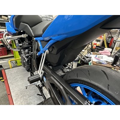 画像1: GSX8S用リヤスライダー